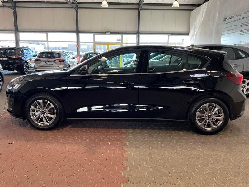 Ny Ford Focus Titanium 125 HK (91 kW) 2026 Sort Sedan