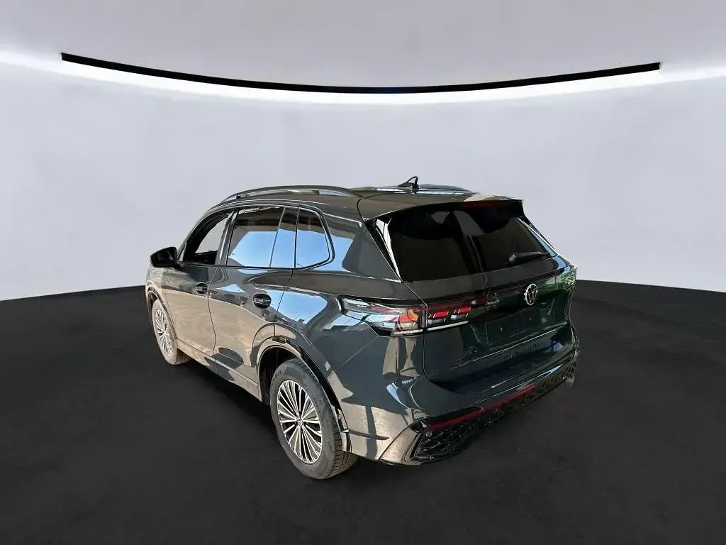 Gebraucht VW Tiguan Style 204 PS (150 kW) 2025 Uranograu SUV