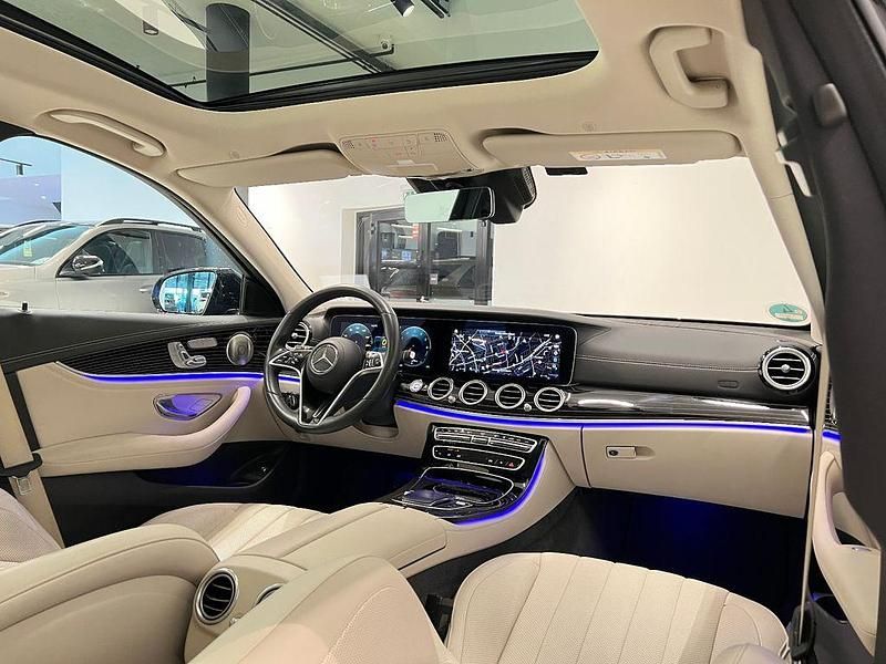 Gebraucht Mercedes E300 AMG 194 PS (142 kW) 2023 Schwarz Limousine
