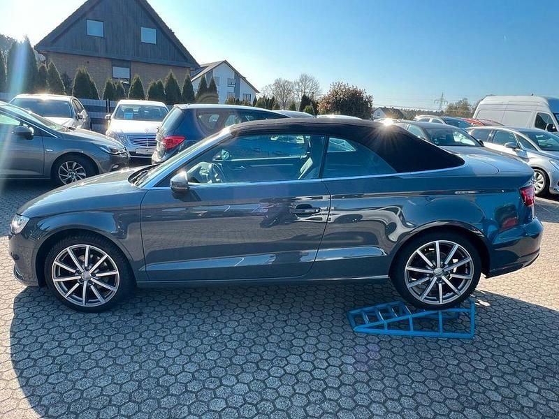 Gebraucht Audi A3 Cabriolet Basis 116 PS (85 kW) 2017 Grau Cabrio