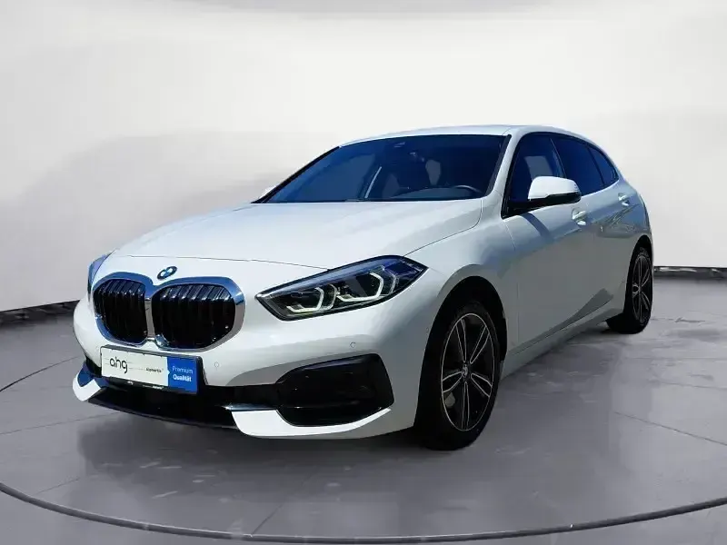 Gebraucht BMW 118 Sport Line 136 PS (100 kW) 2022 Limousine