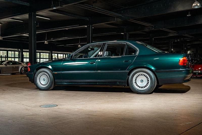 Gebraucht BMW 750 326 PS (239 kW) 1995 Grün Limousine