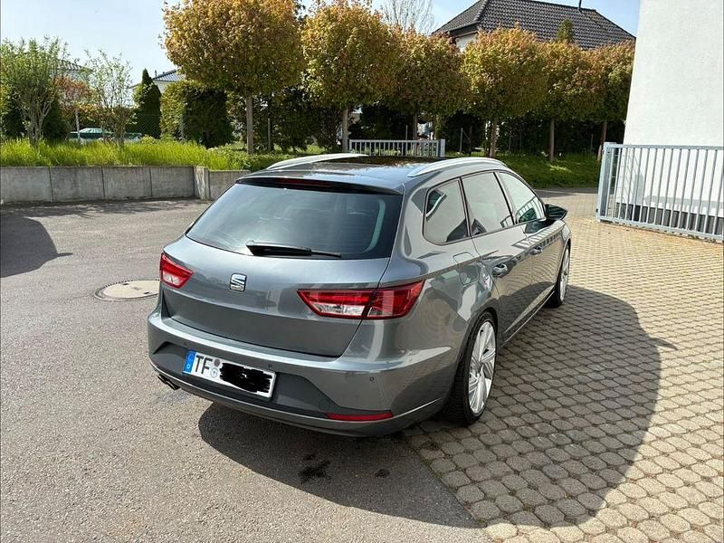 Second-hand Seat Leon ST FR 184 CP (135 kW) 2014 Gri Break