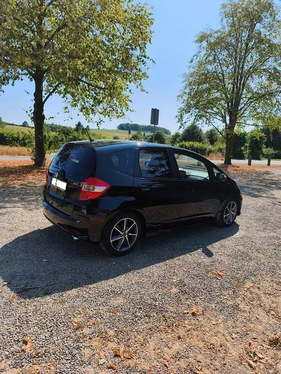 Gebraucht Honda Jazz SI 99 PS (72 kW) 2013 Schwarz Kleinwagen