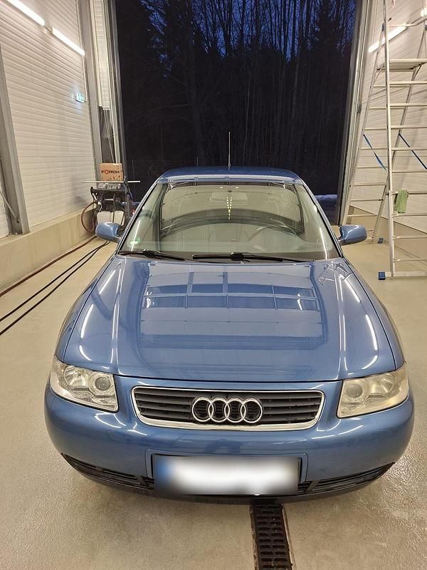 Usata Audi A3 101 CV (74 kW) 2001 Blu Utilitaria