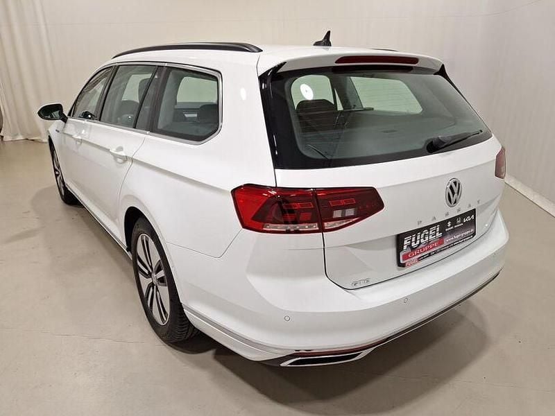 Gebraucht VW Passat GTE 218 PS (160 kW) 2020 Pure white Kombi