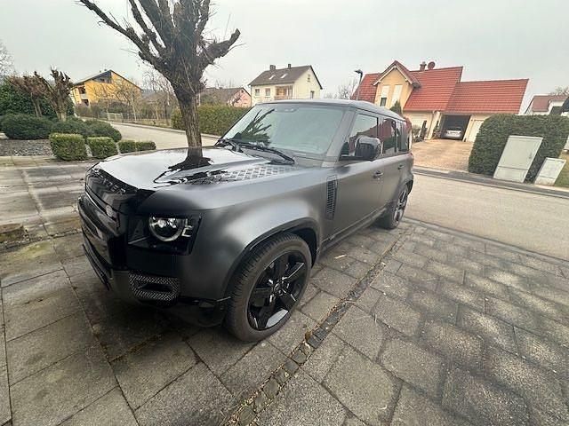Schwarz Gebraucht 2023 Land Rover Defender Carpathian Edition SUV | 108.900 € (Teuer) - Bild 1/4