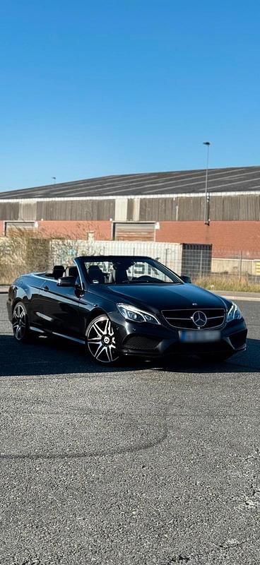 Gebraucht Mercedes E350 258 PS (189 kW) 2015 Schwarz Cabrio