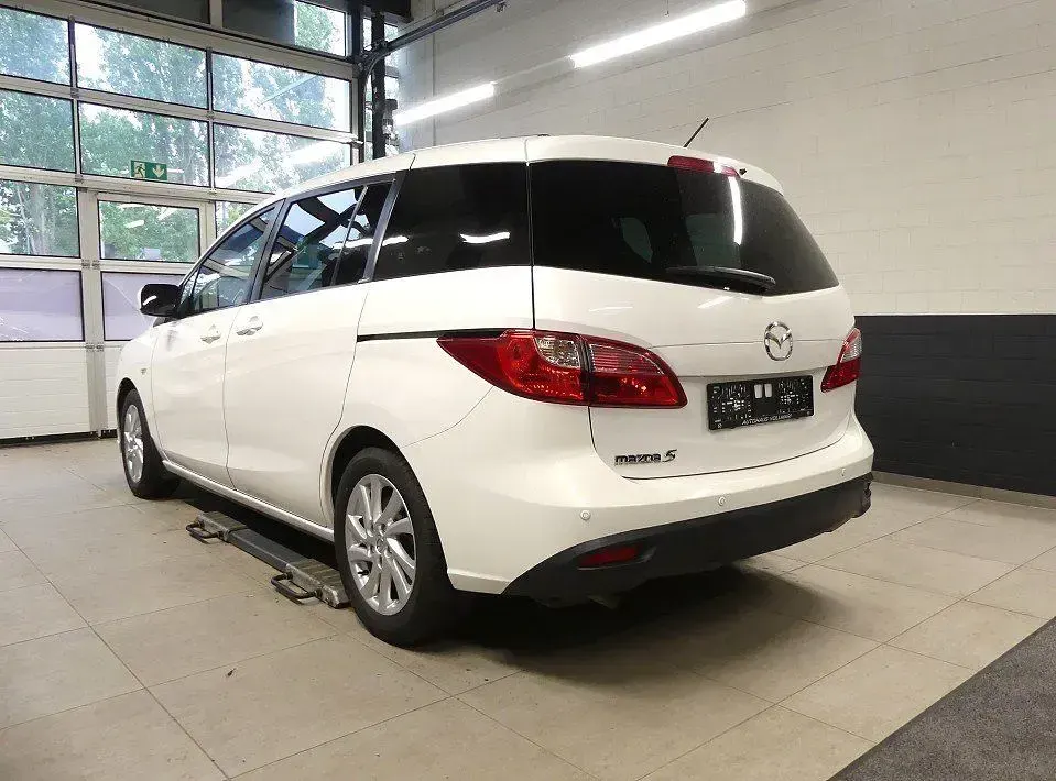Gebraucht Mazda 5 Center-Line 150 PS (110 kW) 2012 Weiß Van / Kleinbus