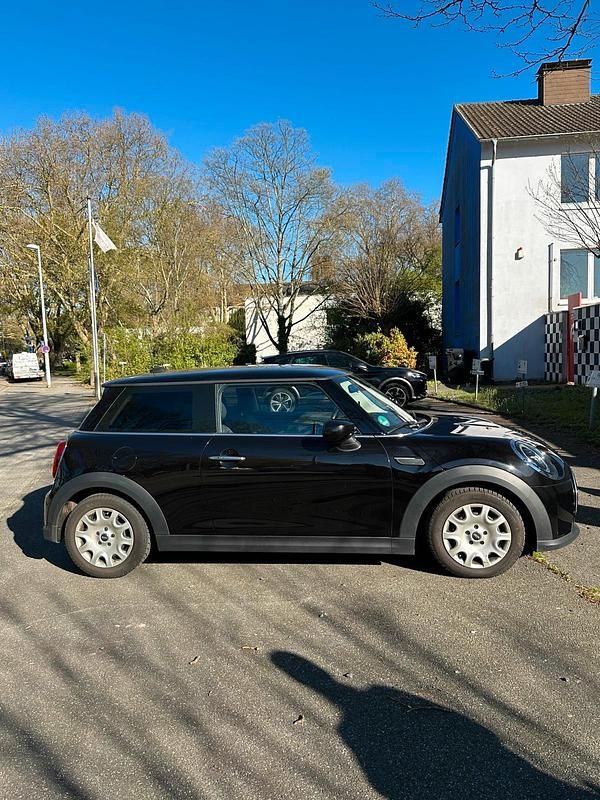 Gebraucht Mini Cooper Coupé 102 PS (75 kW) 2021 Schwarz Coupé