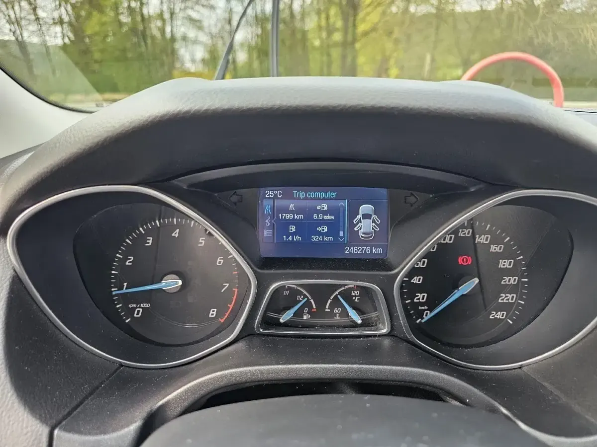 Używany Ford Focus Titanium 150 KM (110 kW) 2012 Czarny Sedan/Limuzyna