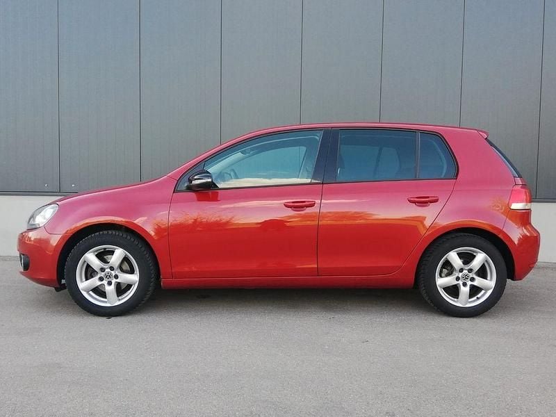 Gebraucht VW Golf VI Style 80 PS (58 kW) 2011 Rot Kleinwagen