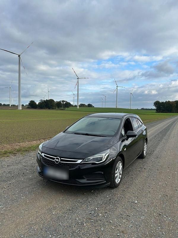 Schwarz Gebraucht 2018 Opel Astra Kombi | 6.250 € (Superpreis) - Bild 1/4