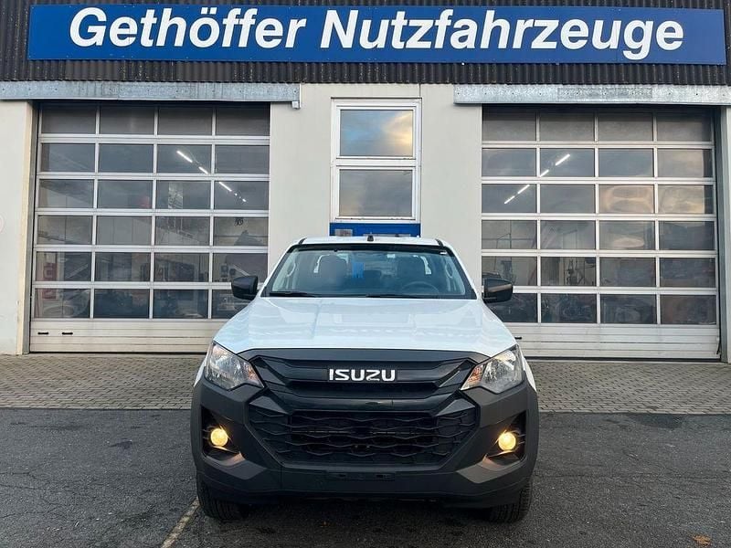 Neu Isuzu D-Max 163 PS (119 kW) 2026 Weiß Pickup