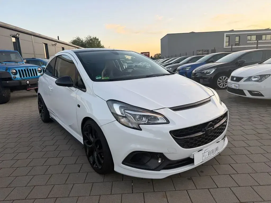 Usado Opel Corsa OPC 207 CV (152 kW) 2017 Blanco Utilitario