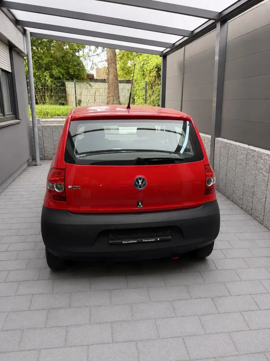 Używany VW Fox 75 KM (55 kW) 2011 Czerwony Hatchback