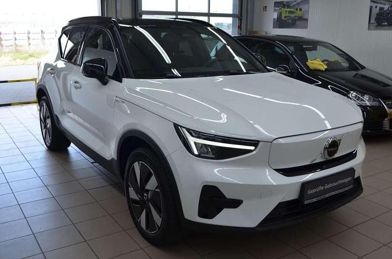 Gebraucht Volvo XC40 Plus 185 kW (252 PS) 2025 Weiß SUV