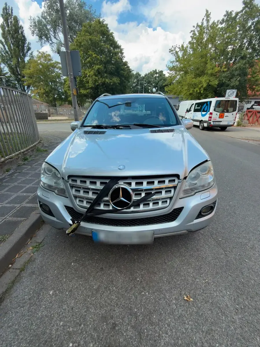 Gebraucht Mercedes ML350 272 PS (200 kW) 2010 Silber SUV
