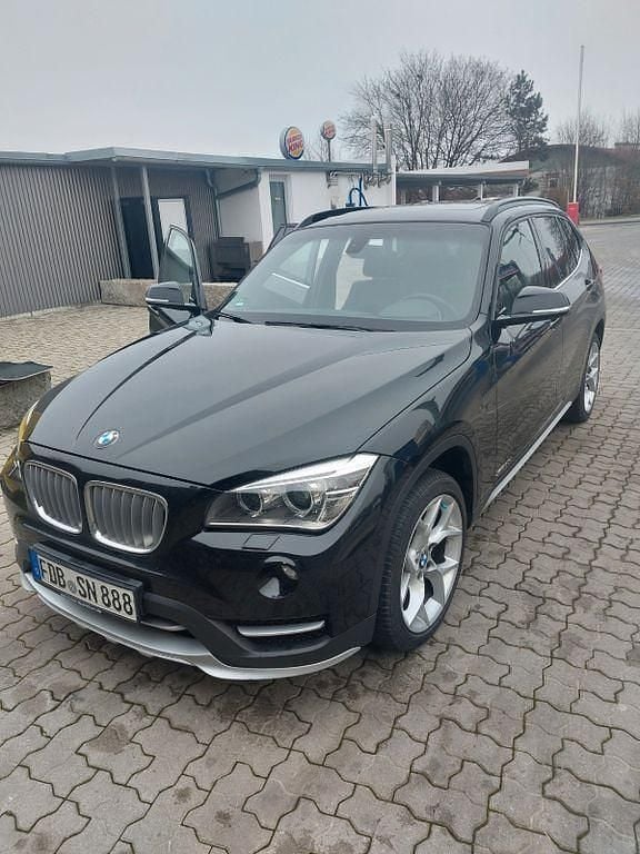 Schwarz Gebraucht 2015 BMW X1 xLine SUV | 11.400 € (Guter Preis) - Bild 1/4