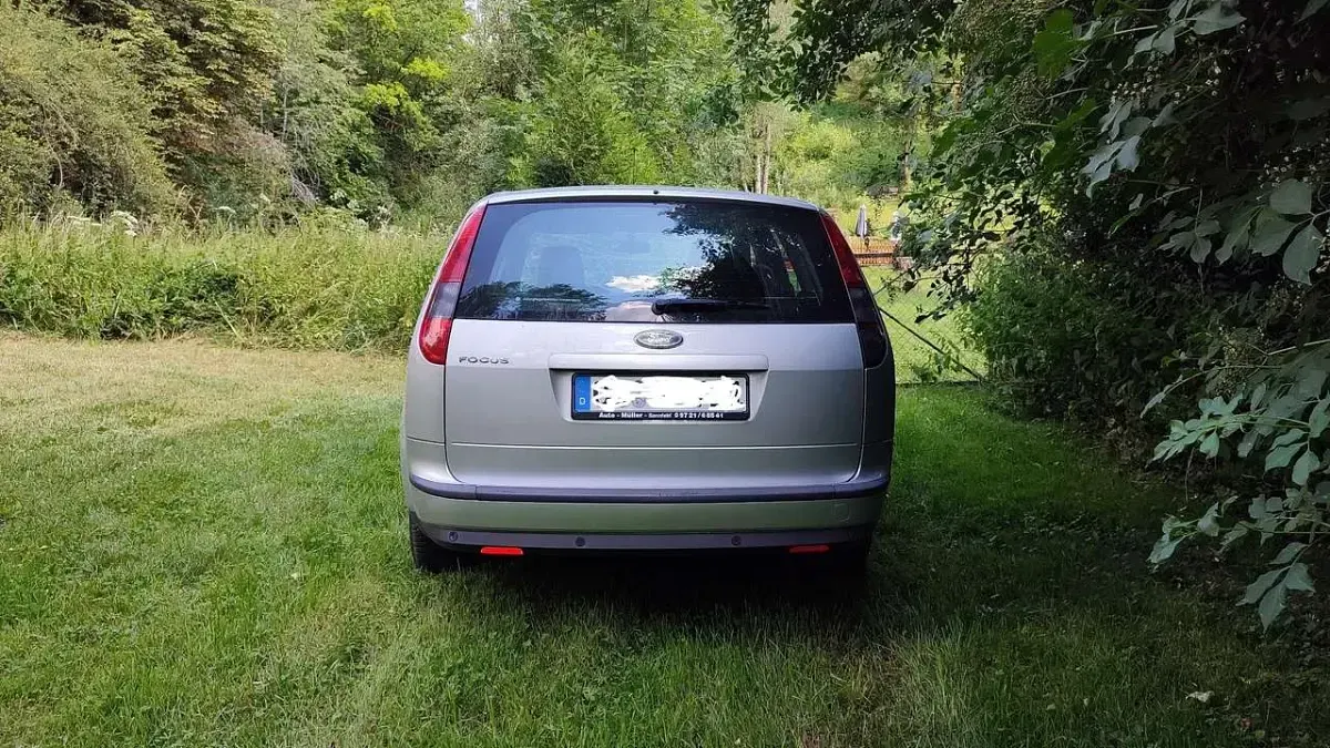 Gebraucht Ford Focus Style 101 PS (74 kW) 2007 Silber Kombi