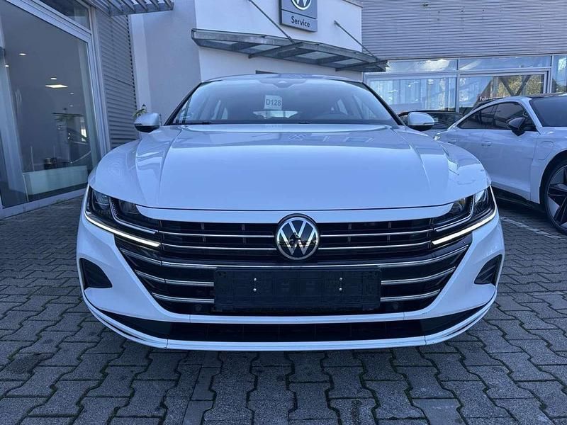 Gebraucht VW Arteon Elegance 150 PS (110 kW) 2021 Pure white Kombi