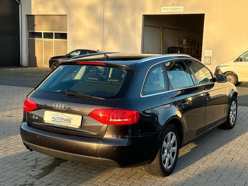 Gebraucht Audi A4 Ambiente 143 PS (105 kW) 2011 Grau Kombi