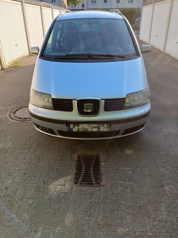 Silber Gebraucht 2005 Seat Alhambra Reference Van / Kleinbus | 1.750 € (Fairer Preis) - Bild 1/3