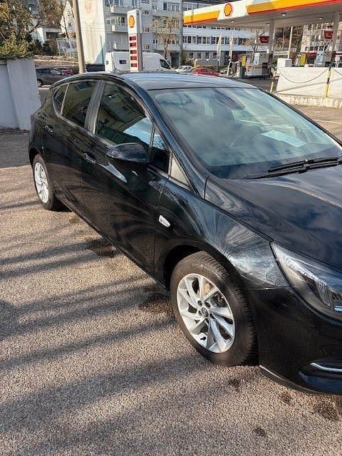 Gebraucht Opel Astra Edition 131 PS (96 kW) 2021 Schwarz Limousine
