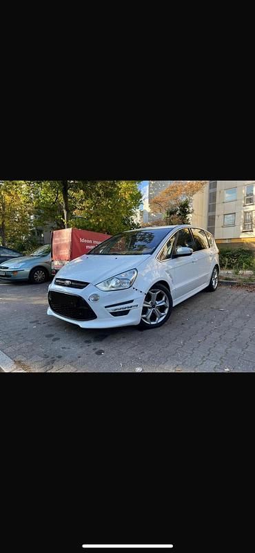 Weiß Gebraucht 2011 Ford S-MAX ST-Line Van / Kleinbus | 4.899 € (Superpreis) - Bild 1/4