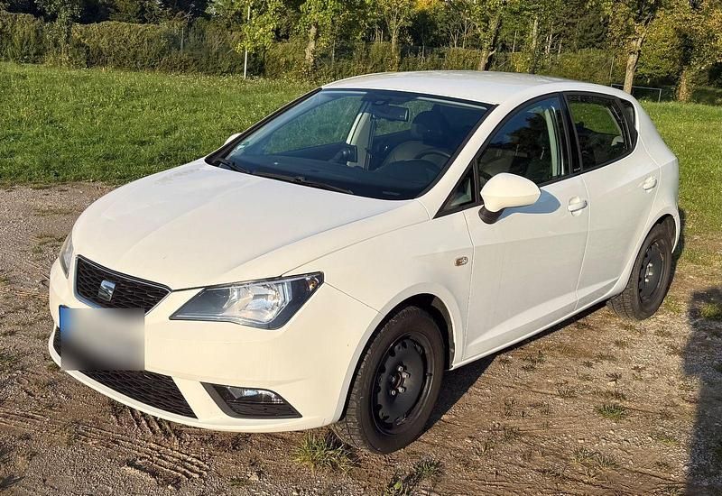 Weiß Gebraucht 2015 Seat Ibiza Style Kleinwagen | 6.800 € (Fairer Preis) - Bild 1/4