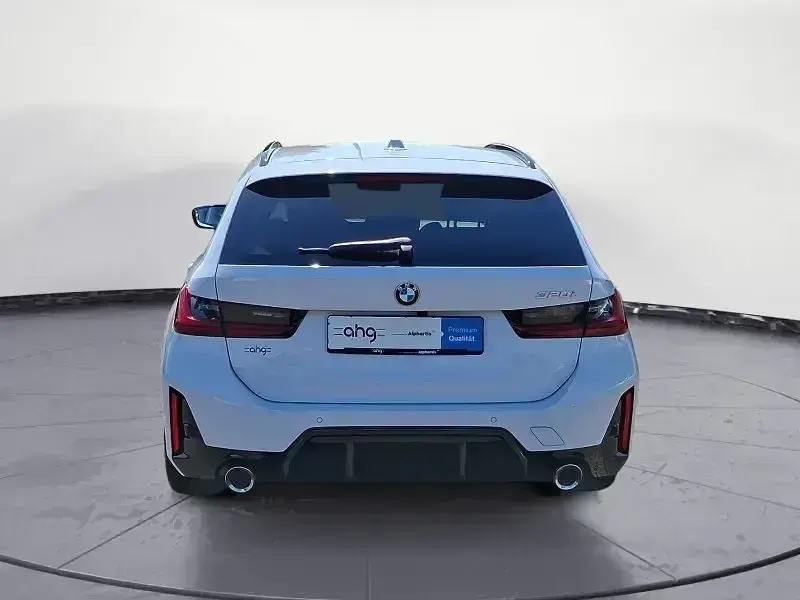 Gebraucht BMW 320 M Sport 184 PS (135 kW) 2025 Weiß Kombi