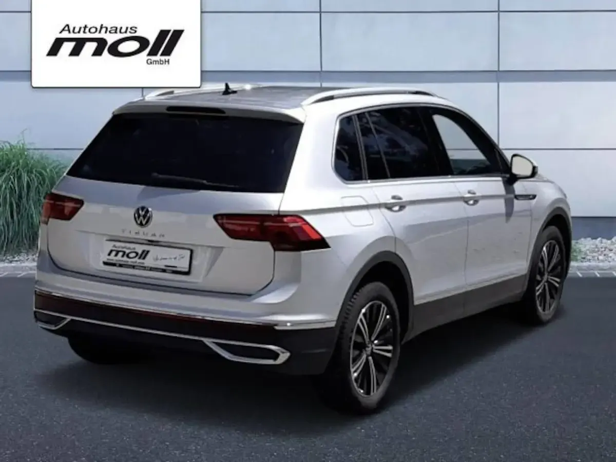 Gebraucht VW Tiguan Elegance 150 PS (110 kW) 2023 Reflexsilber metallic SUV