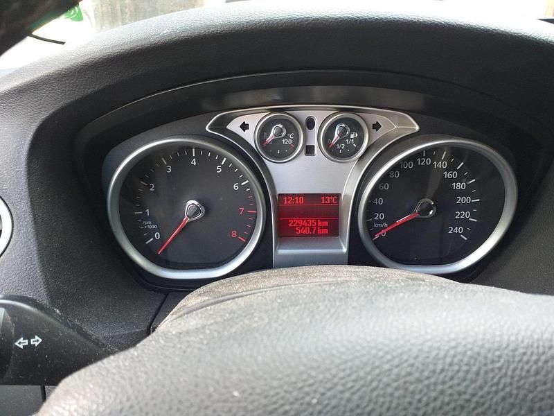 Gebraucht 2009 Ford Focus Limousine | 1.650 € (Fairer Preis) - Bild 1/4