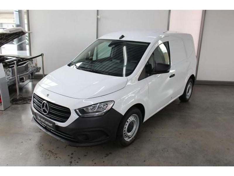 Arktikweiß Gebraucht 2025 Mercedes Citan 108 Van | 24.790 € (Fairer Preis) - Bild 1/4