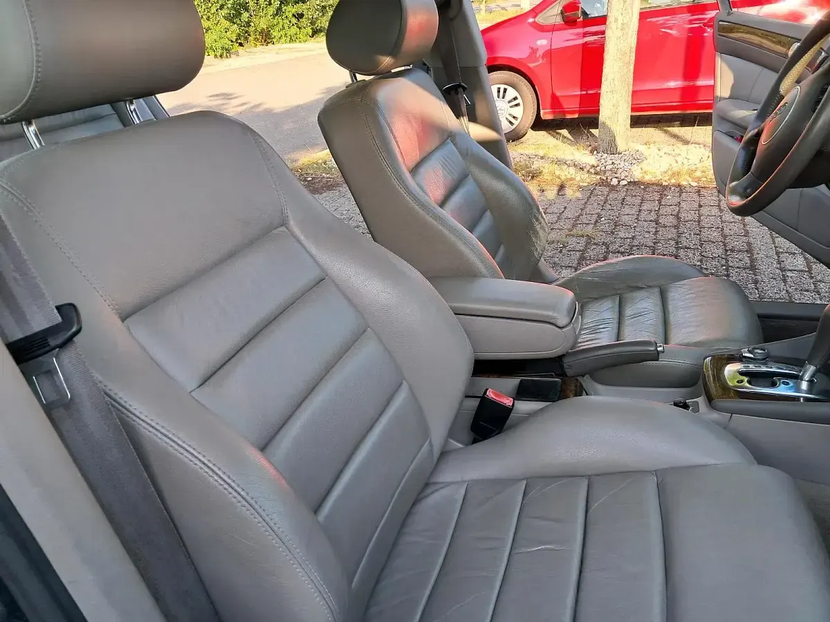 Gebraucht Audi A6 179 PS (131 kW) 2003 Grau Limousine