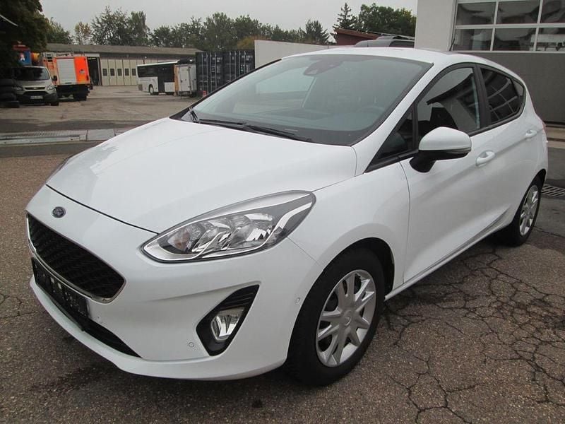 Weiß Gebraucht 2019 Ford Fiesta Cool & Connect Kleinwagen | 12.990 € (Fairer Preis) - Bild 1/4