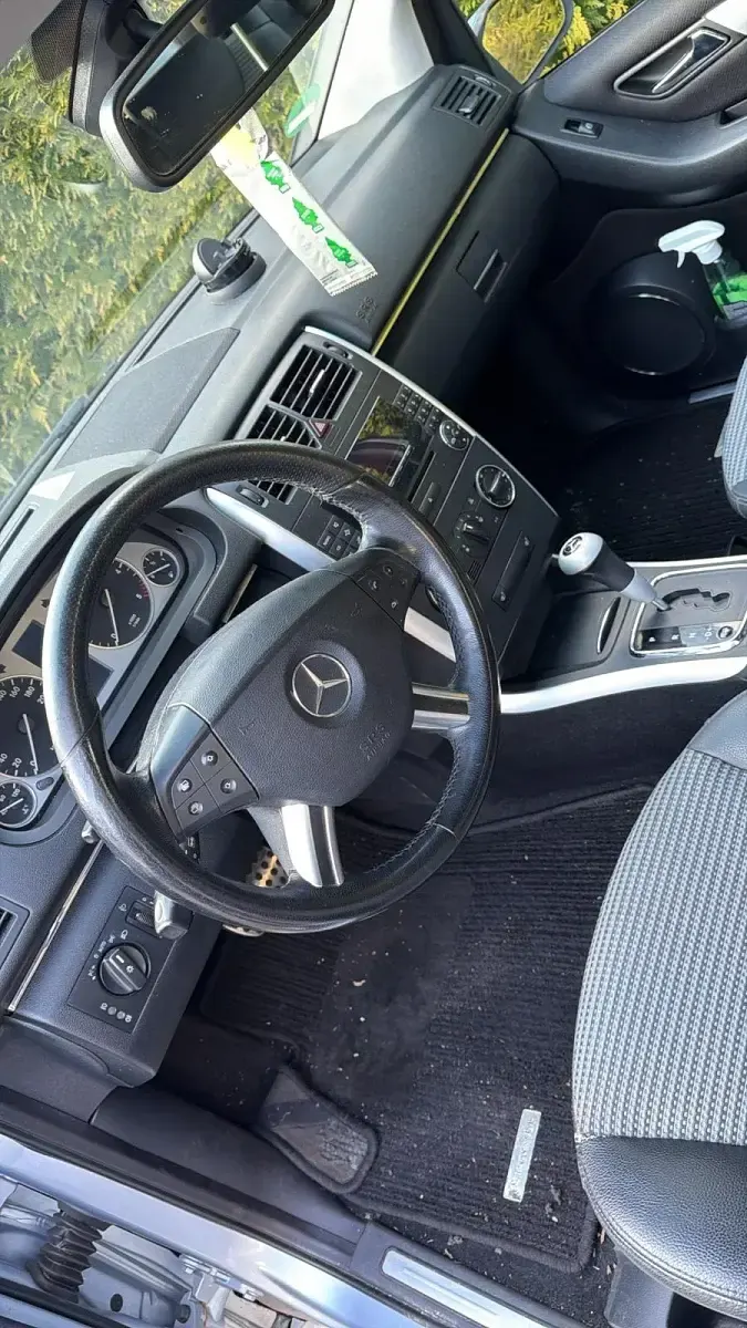 Gebraucht Mercedes B200 140 PS (102 kW) 2007 Blau Van / Kleinbus