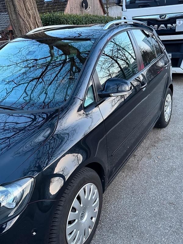 Gebraucht VW Golf VI 105 PS (77 kW) 2010 Schwarz Kleinwagen