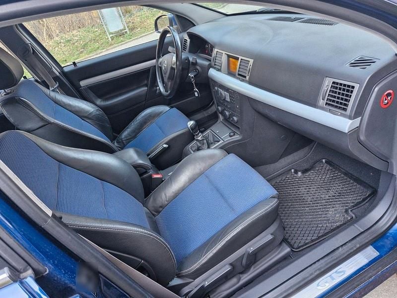 Gebraucht Opel Vectra GTS 155 PS (114 kW) 2004 Blau Limousine