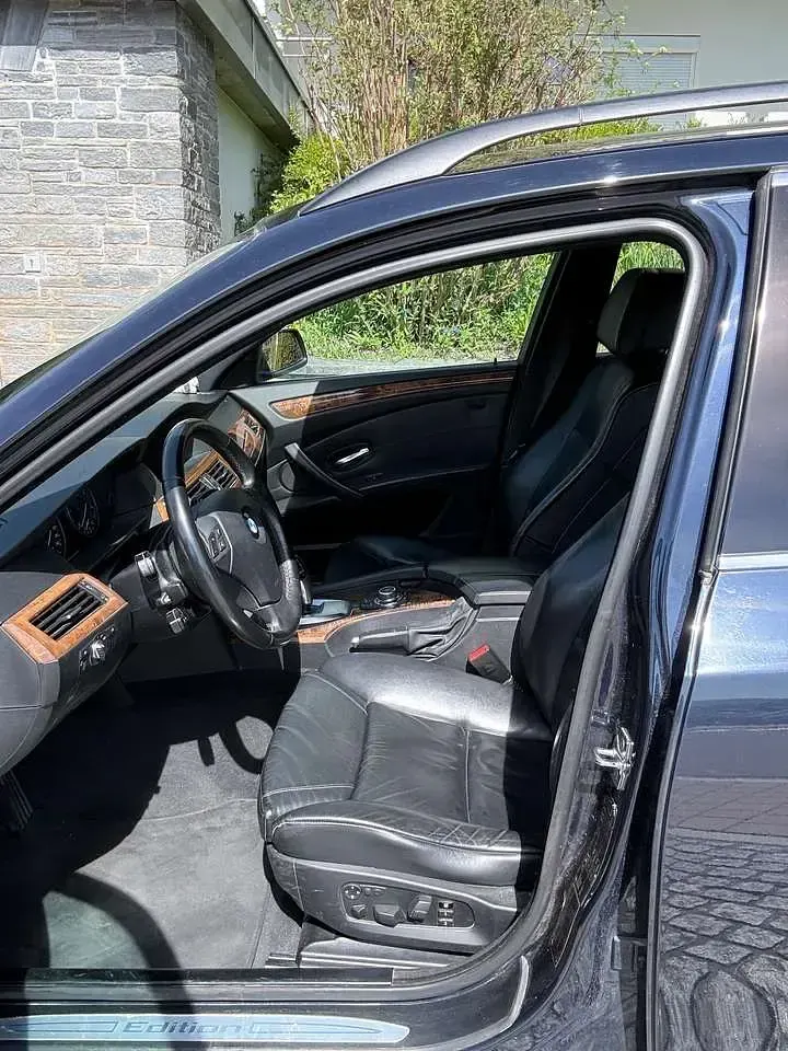 Gebraucht BMW 520 150 PS (110 kW) 2009 Blau Kombi
