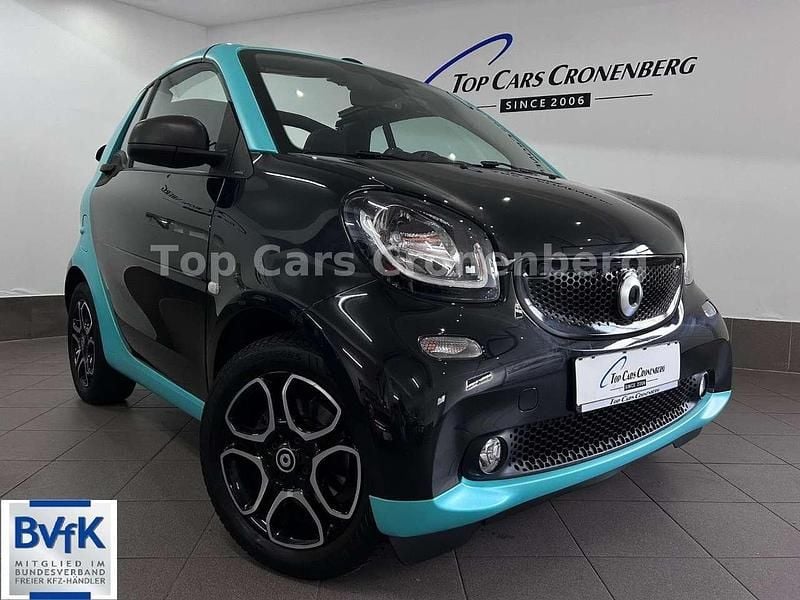 Gebraucht Smart ForTwo Cabrio Passion 71 PS (52 kW) 2017 Schwart/blau Cabrio