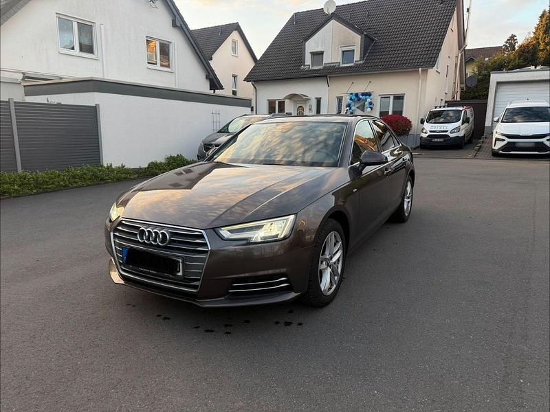 Gebraucht Audi A4 Comfort 150 PS (110 kW) 2018 Braun Limousine