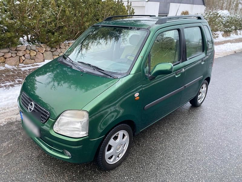 Grün Gebraucht 2001 Opel Agila Limousine | 1.850 € (Etwas zu teuer) - Bild 1/4