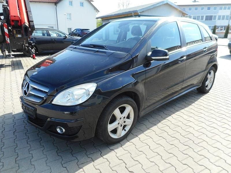 Gebraucht Mercedes B180 109 PS (80 kW) 2008 Schwarz Van / Kleinbus