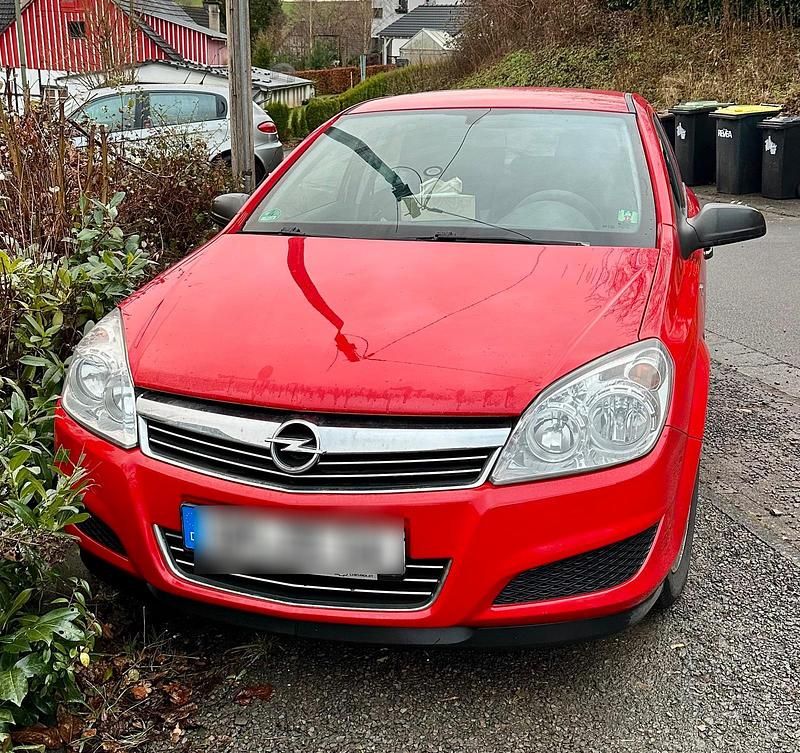 Gebraucht Opel Astra 66 PS (48 kW) 2009 Rot Kleinwagen