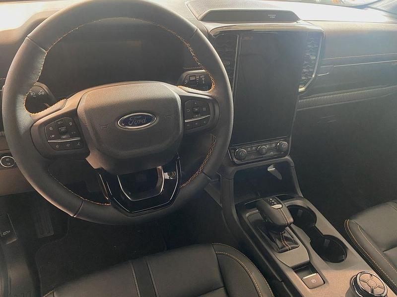Neu Ford Ranger Wildtrack 205 PS (150 kW) 2025 Orange Pickup