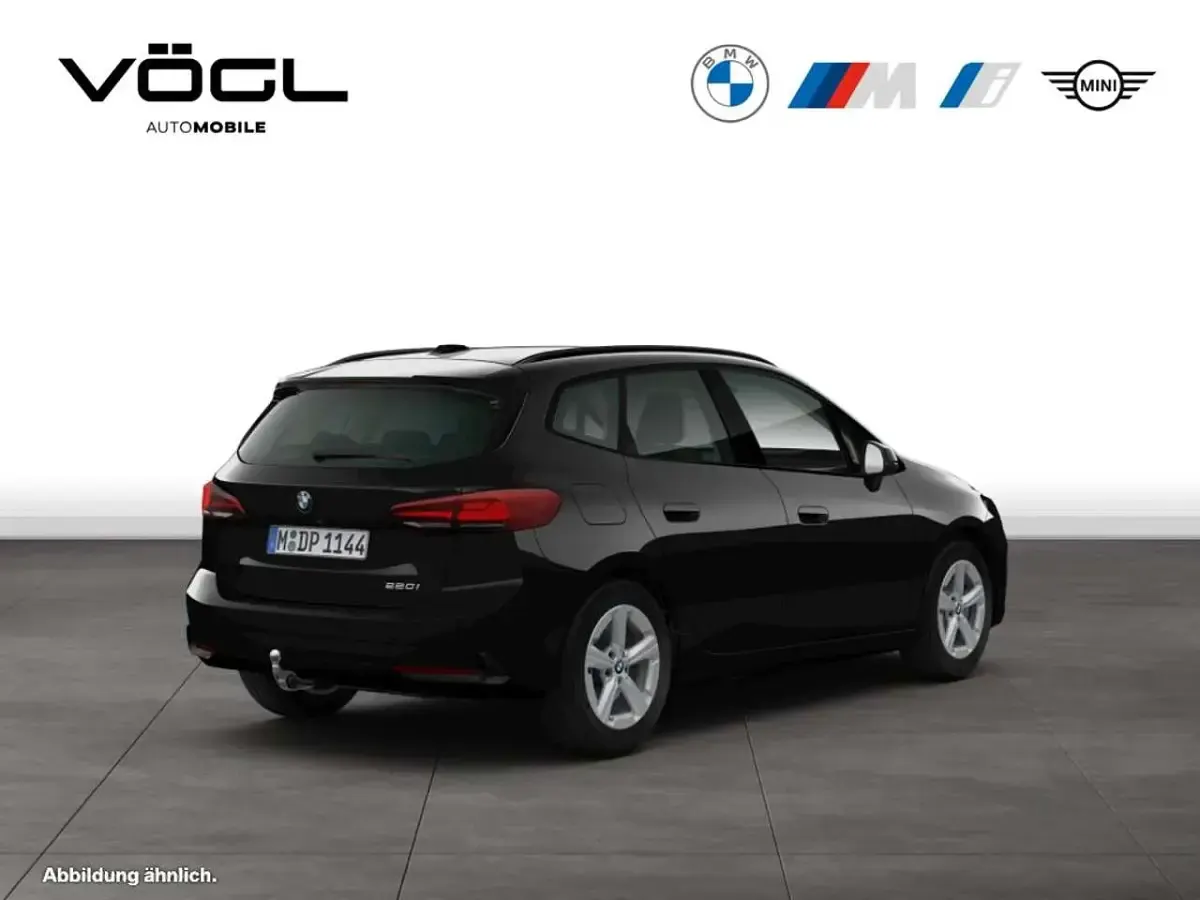 Neu BMW 220 Active Tourer 170 PS (125 kW) 2026 Schwarz uni Van / Kleinbus
