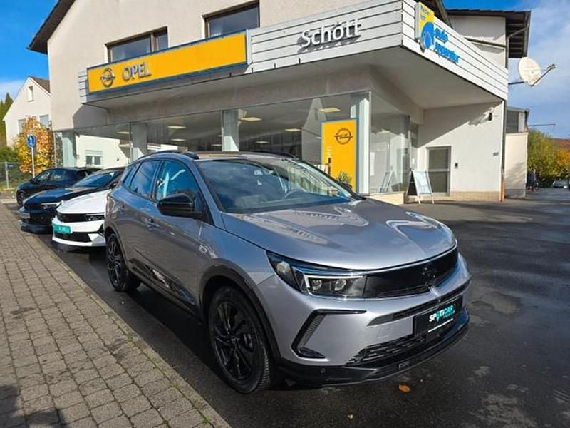 Silber Gebraucht 2024 Opel Grandland X SUV | 26.980 € (Fairer Preis) - Bild 1/1
