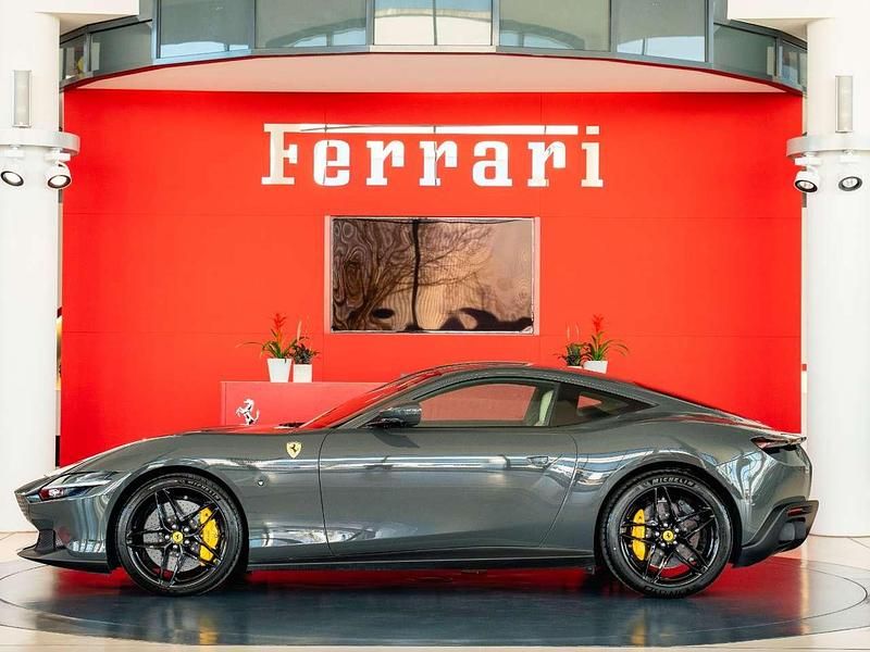 Gebraucht Ferrari Roma 620 PS (456 kW) 2024 Grigio scuro Coupé