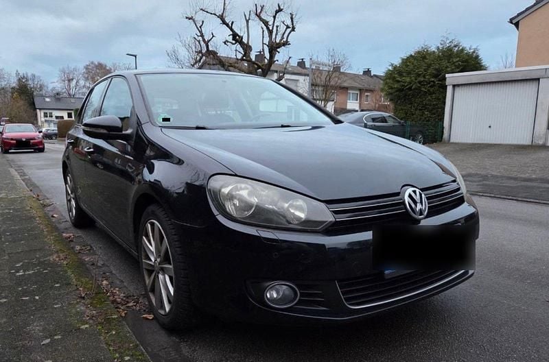 Gebraucht VW Golf VI 140 PS (102 kW) 2010 Schwarz Kleinwagen